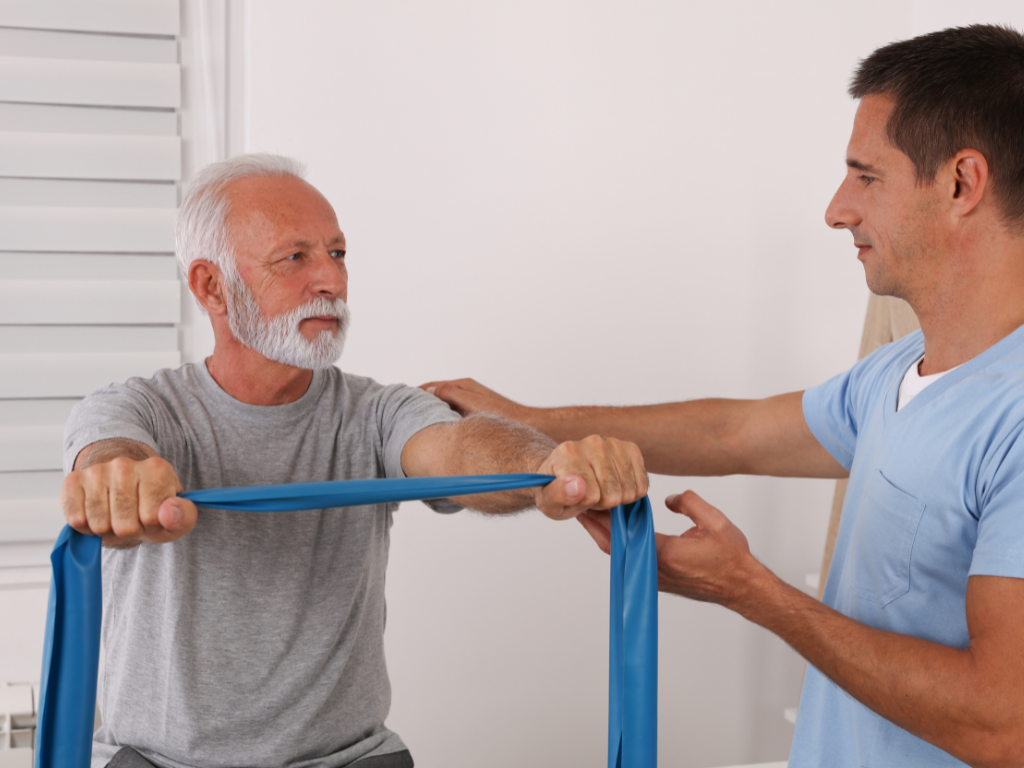 When Should You See a Chiropractor for Injuries? Key Early Warning Signs
