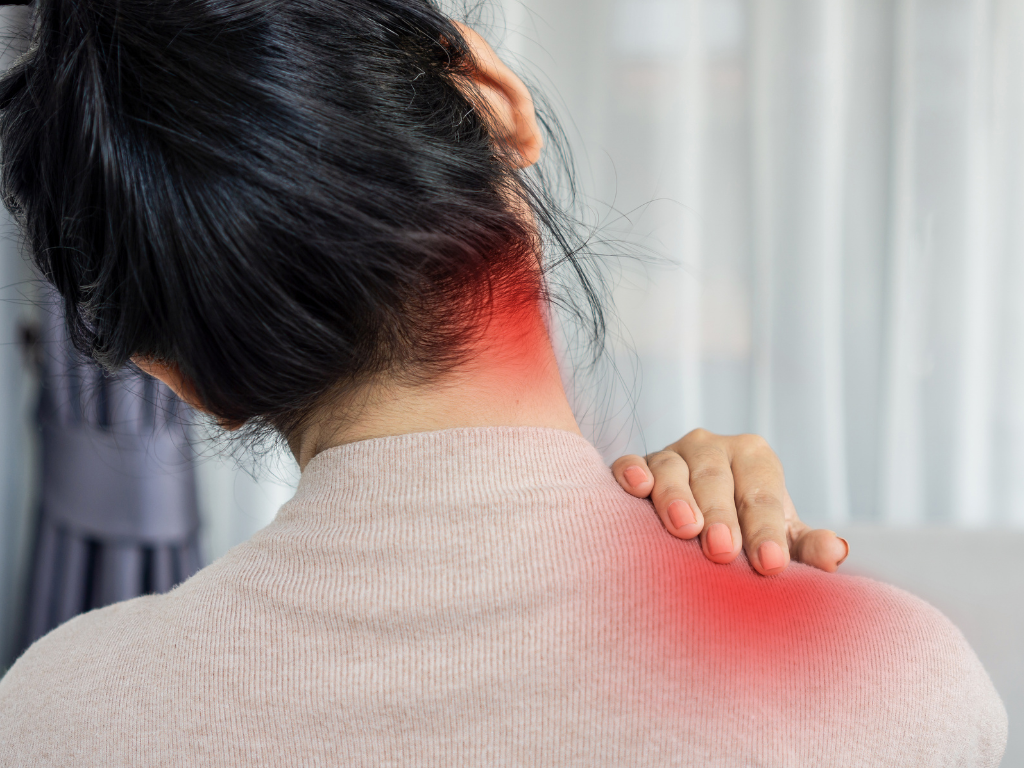 Pain Between Shoulder Blades: What's Actually Causing It